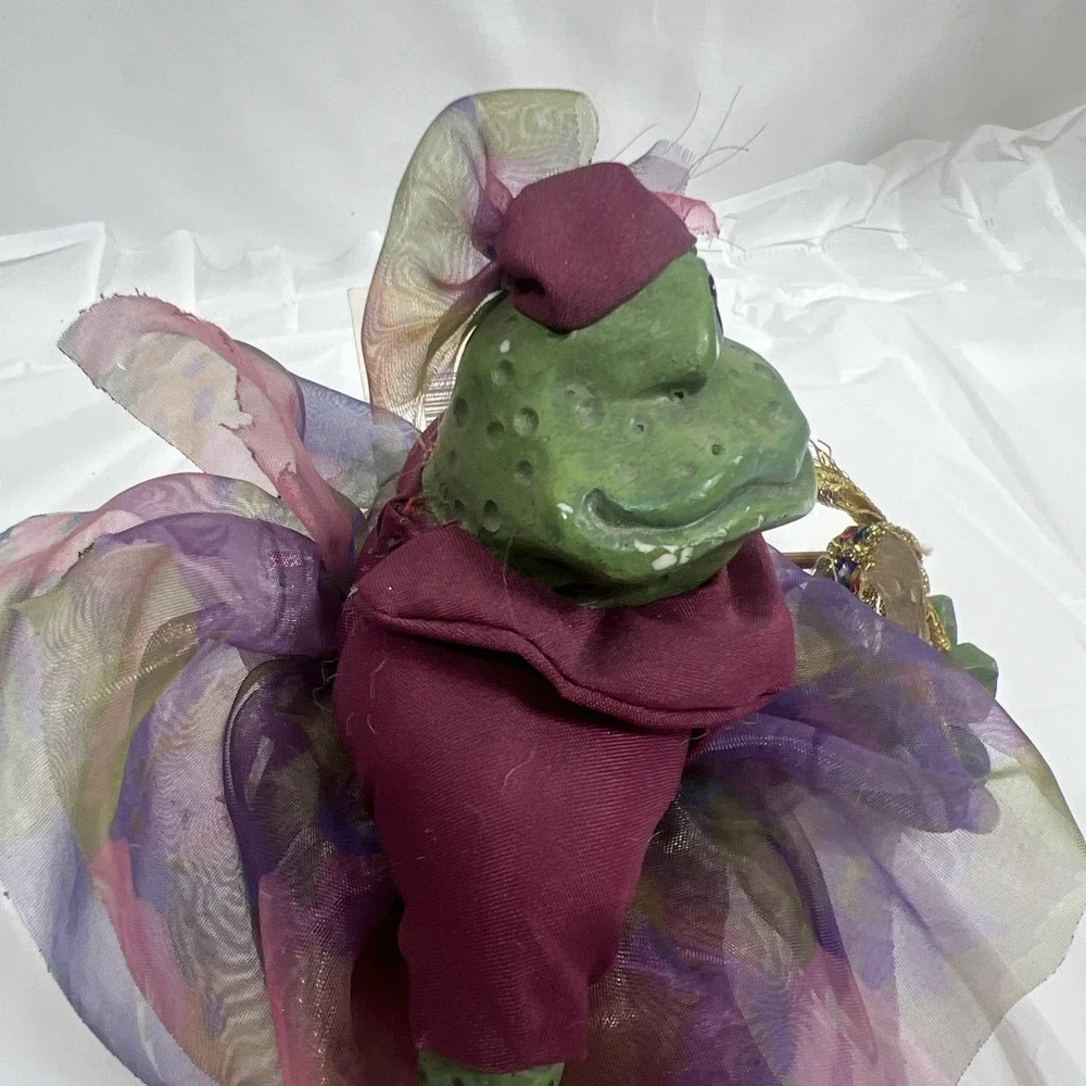 Russ The‎ Country Folks Kelly Frog Shelf Sitter Violetta Toad Critter Factory